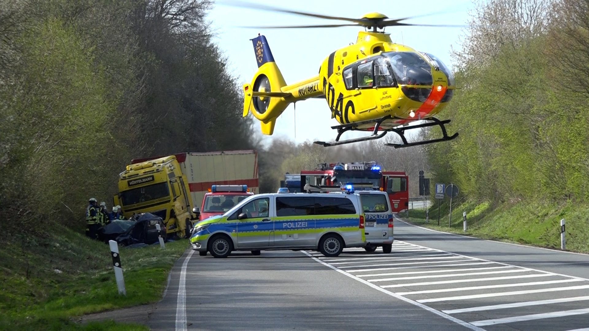 Teilsperrung Der B54 Nach Einem Schweren Unfall