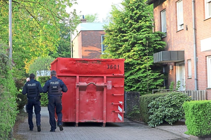 Mindestens ein Dutzend Polizisten war in Kinderhaus im Einsatz.