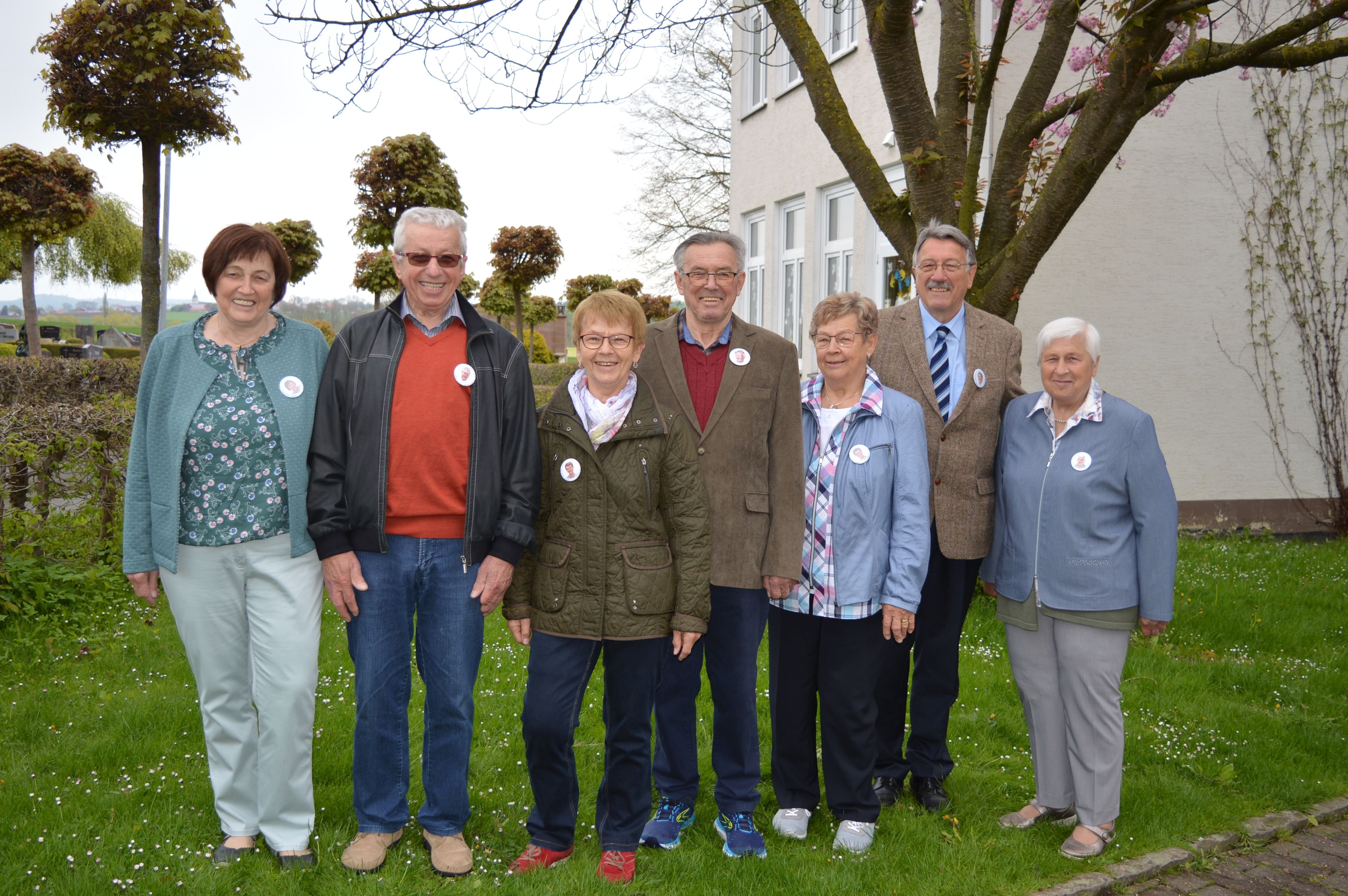 Runder Geburtstag In Daseburg: Warburger Geschwister Redeker Gemeinsam ...