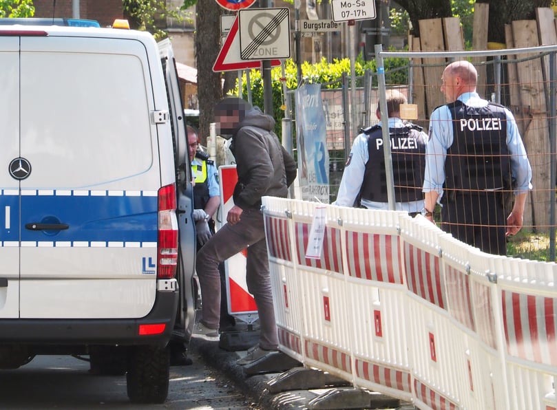 Nachdem er kurzzeitig festgenommen worden war, ließ die Polizei ihn wieder frei.