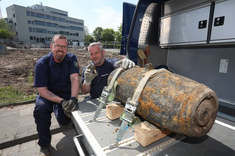 Erfolgreich entschärft: Die Kampfmittelexperten hatten diese 250-Kilo-Bombe freigelegt und unschädlich gemacht