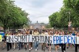 Schülerinnen und Schüler der weiterführenden Schulen Münsters sind am Donnerstag (19. Mai) auf die Straße gegangen, um...