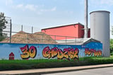 30 Jahre Städtepartnerschaft Nottuln - Chodziez. Unter dem Motto &quot;Städtepartnerschaft öffentlich sichtbar machen&quot; entstand in Gemeinschaftsarbeit ein Graffiti an der Chodziez-Promenade.