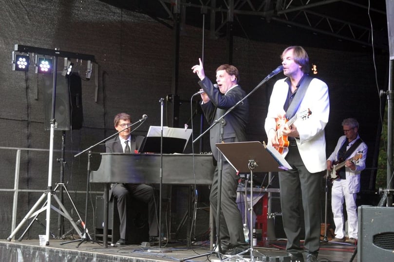 Konzert in der Burg Lüdinghausen: Udo + Jürgens Band