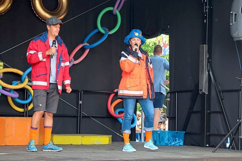 Bergfest bei den Mammutspielen im Sportpark Nord. Da gab's was zu feiern...