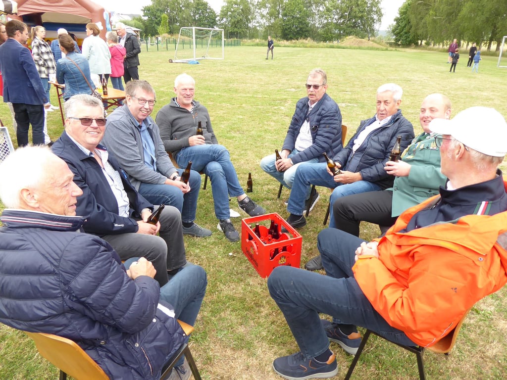 250 Besucher beim Festhochamt in Natzungen