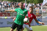 Neuzugang Marc Lorenz führt die Preußen in der neuen Saison aufs Feld und nimmt damit die Position von Julian Schauerte ein, der sich in Richtung 1. FC Kaan-Marienborn verabschiedete. Der 34-jährige Münsteraner stammt aus der SCP-Jugend und spielte zuletzt für den Karlsruher SC in der 2. Bundesliga.