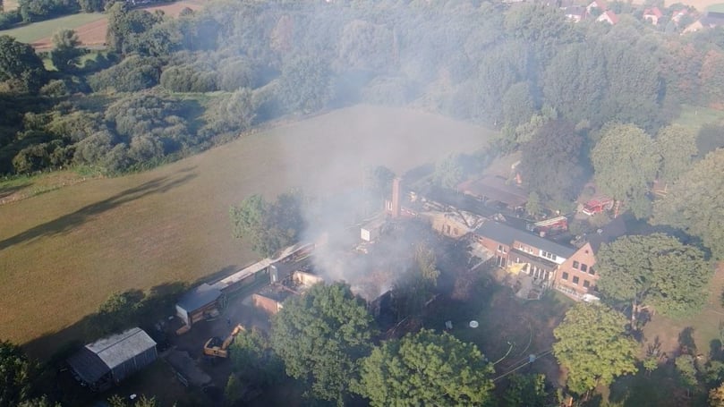 Großbrand in einer Tischerei in der Straße „Schönflieth“ in Greven