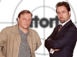 Seit 20 Jahren geht das Gespann Thiel/Boerne in Münster und Umgebung auf Verbrecherjagd. Mit „Der dunkle Fleck“ fing es im Jahr 2002 an, seitdem ist der „Tatort“ aus Münster ein Format mit echter „Straßenfeger-Qualität“. Ein Publikumsmagnet, der in der Spitze bis zu knapp 15 Millionen Zuschauer vor die Fernseher holt. Zum Jubiläum gibt's 20 Fakten rund um Boerne, Thiel und Co.