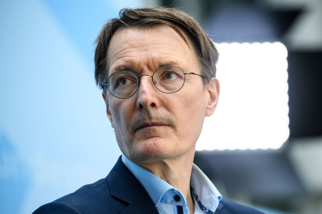 Lauterbach dringt auf breiten Start für E-Rezepte