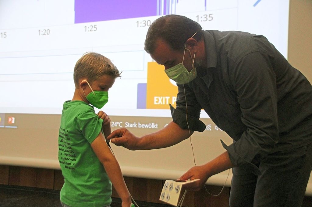 Warum Strom durch den Körper fließt