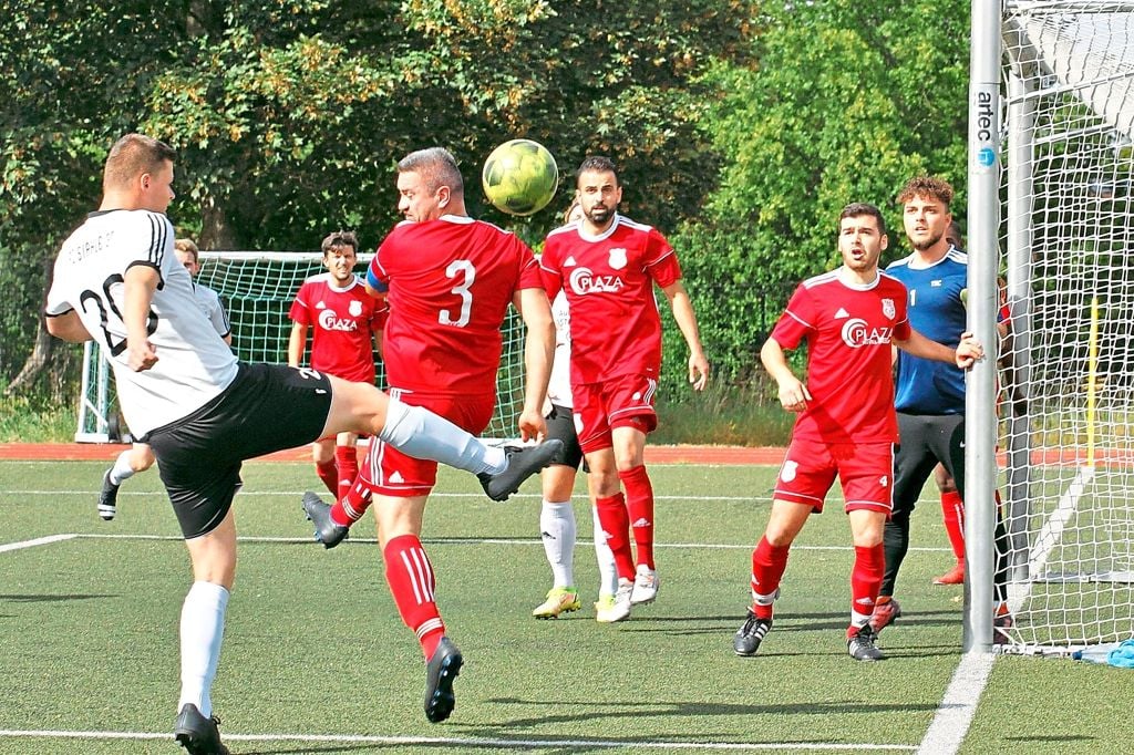 Fußball-Kreisliga A: Absteiger TSC Steinheim Holt Ersten Sieg