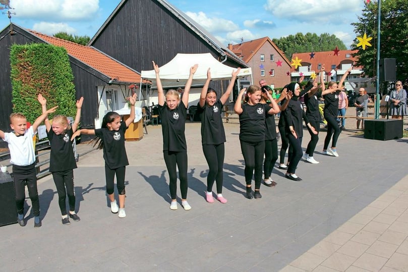 Sommerfest „Das ist ein Wahnsinn, ich bin überwältigt.“ Thorsten Pälmke hatte mit dem Ansturm am Sonntag nicht gerechnet. Gefeiert wurde das 50-jährige Bestehen des Hilfswerks für behinderte Kinder.