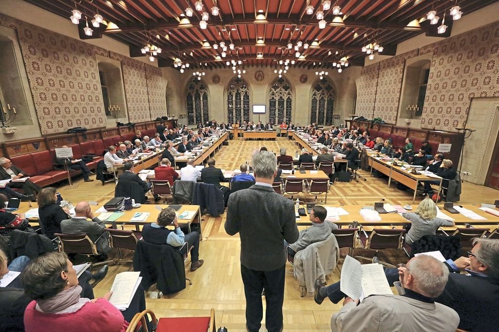 Rat trifft Entscheidungen zum Stadion und zum Stadthaus 4