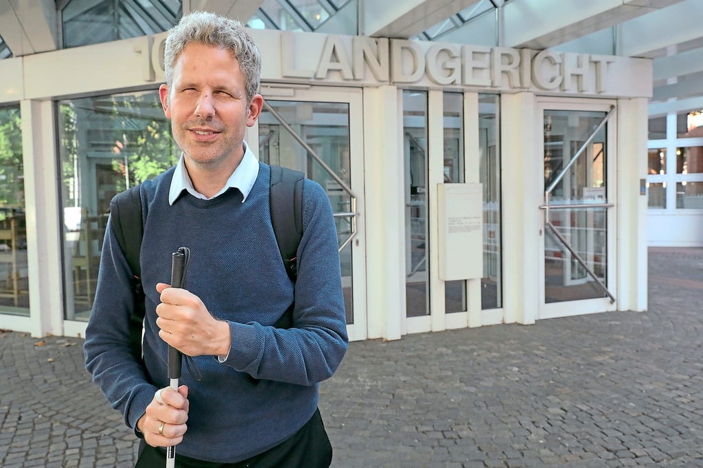 Wie Ulrich Badde als blinder Richter Karriere macht
