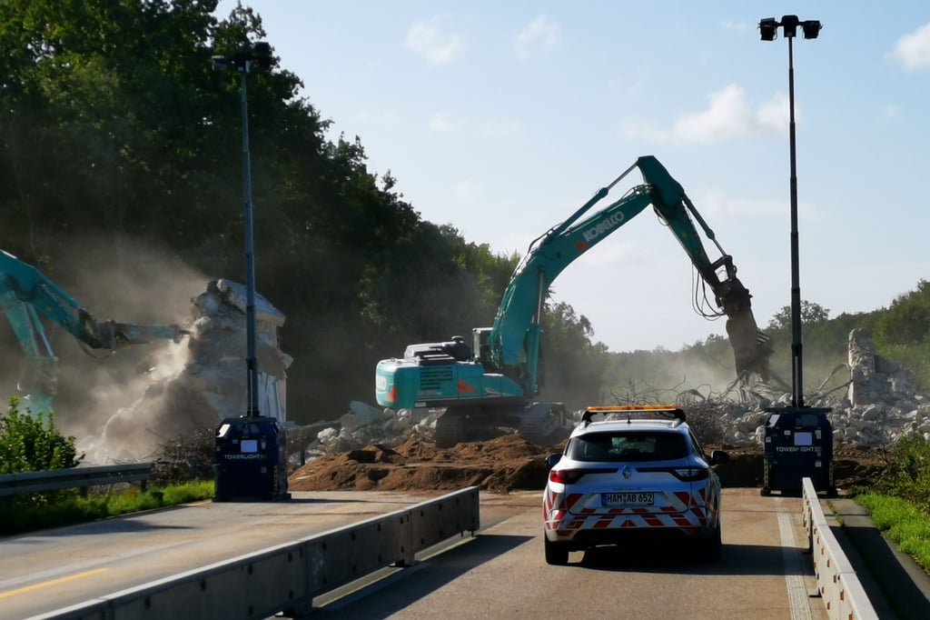 Brückenabriss an der A1 startet planmäßig