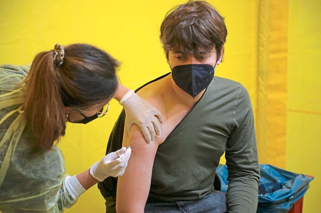 „Sehnsüchtiges“ Warten auf Empfehlung für Corona-Impfstoffe