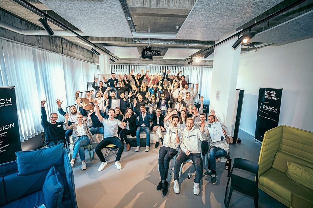 Studierende treten beim „Hackathon“ an