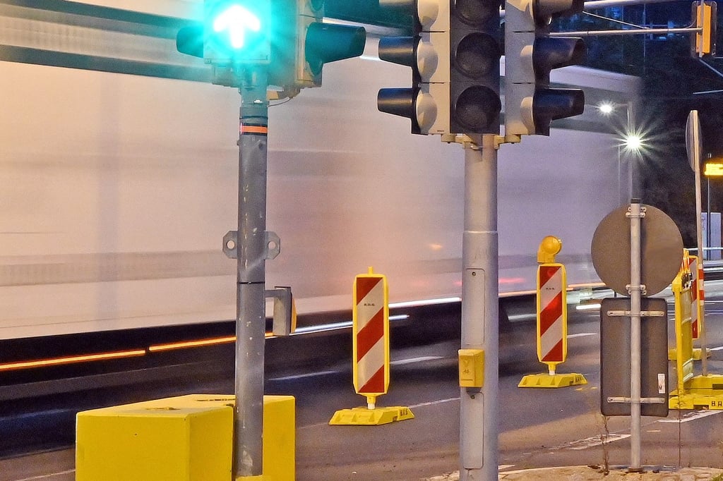 Pilotprojekt für beschleunigten Busverkehr beginnt