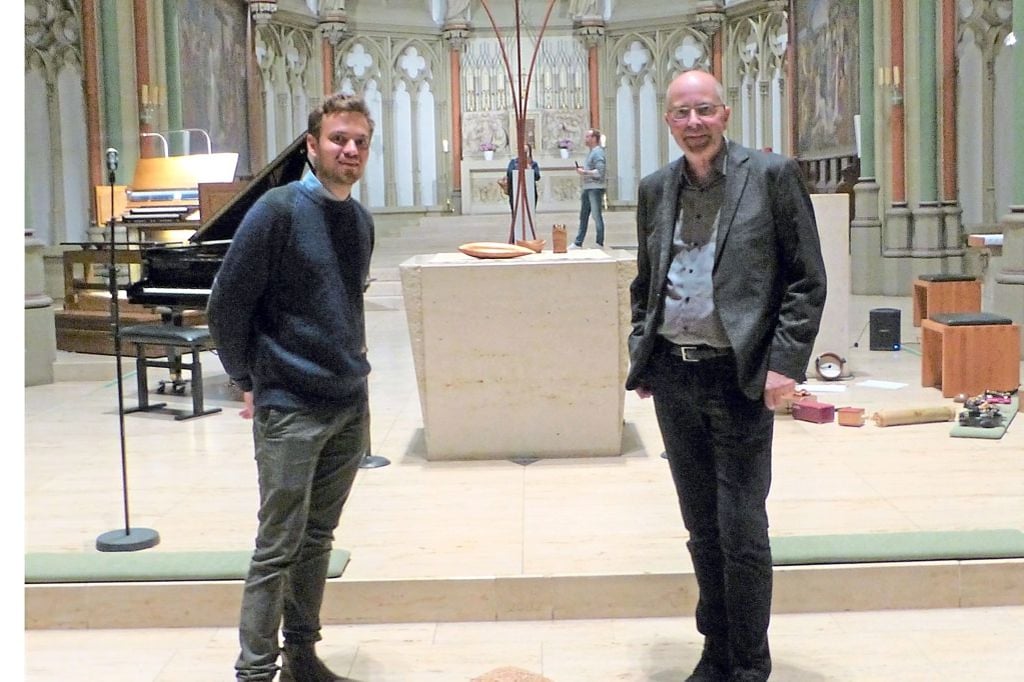 Kunstinstallationen statt Kürbis in der Kirche