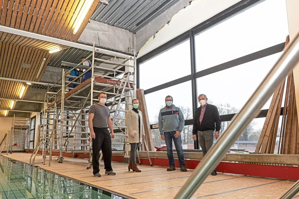 Die-Decke-des-Hallenbads-Wolbeck-macht-erneut-Probleme