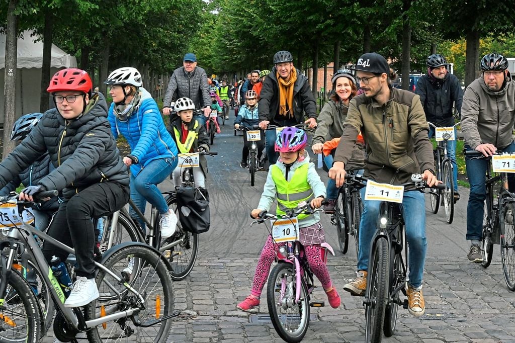 Rund 200 Teilnehmer beim ersten Familien-Giro „Sicher durch Münster“