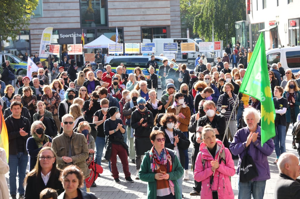 Islamfeindlicher Redner niedergebrüllt