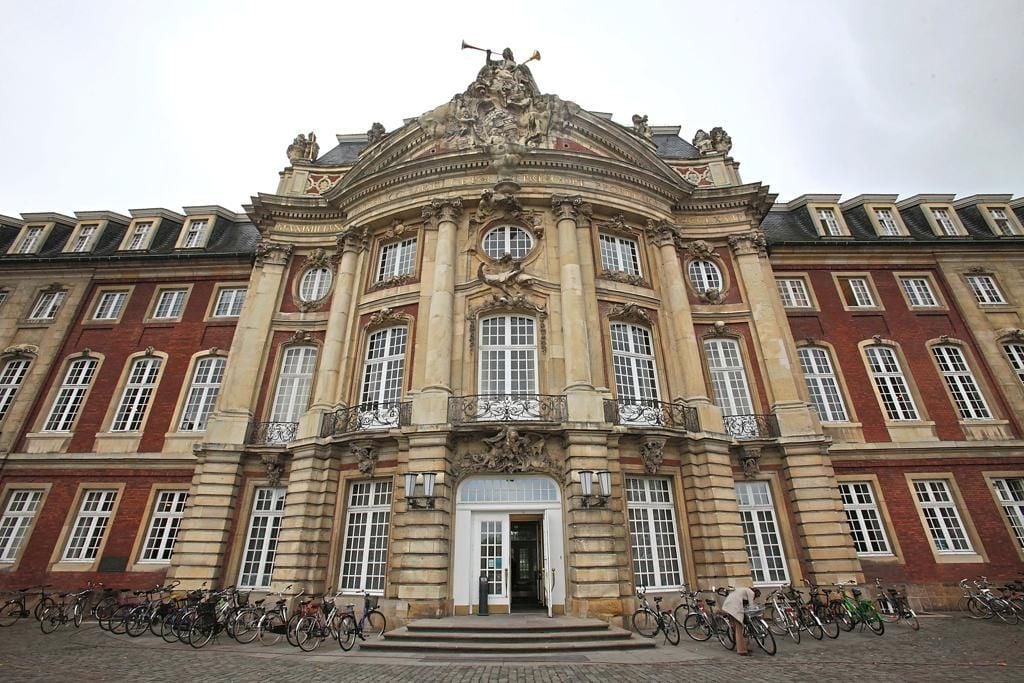Uni Münster zählt zu den 200 weltbesten Hochschulen Uni Münster zählt zu den 200 weltbesten Hochschulen