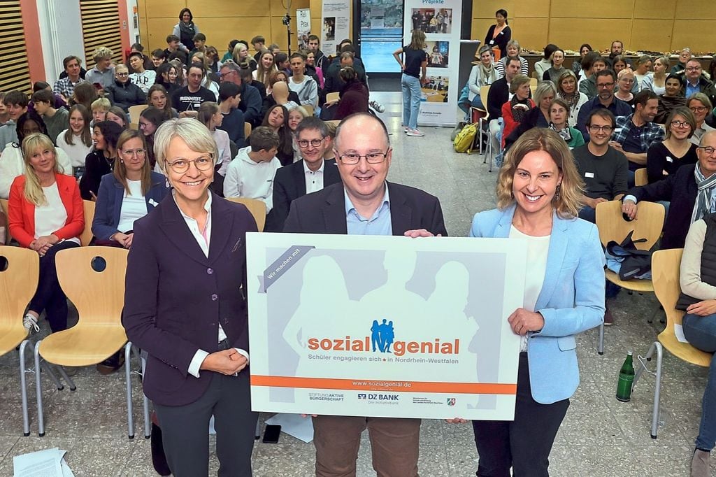 Feller lobt Schüler für Engagement