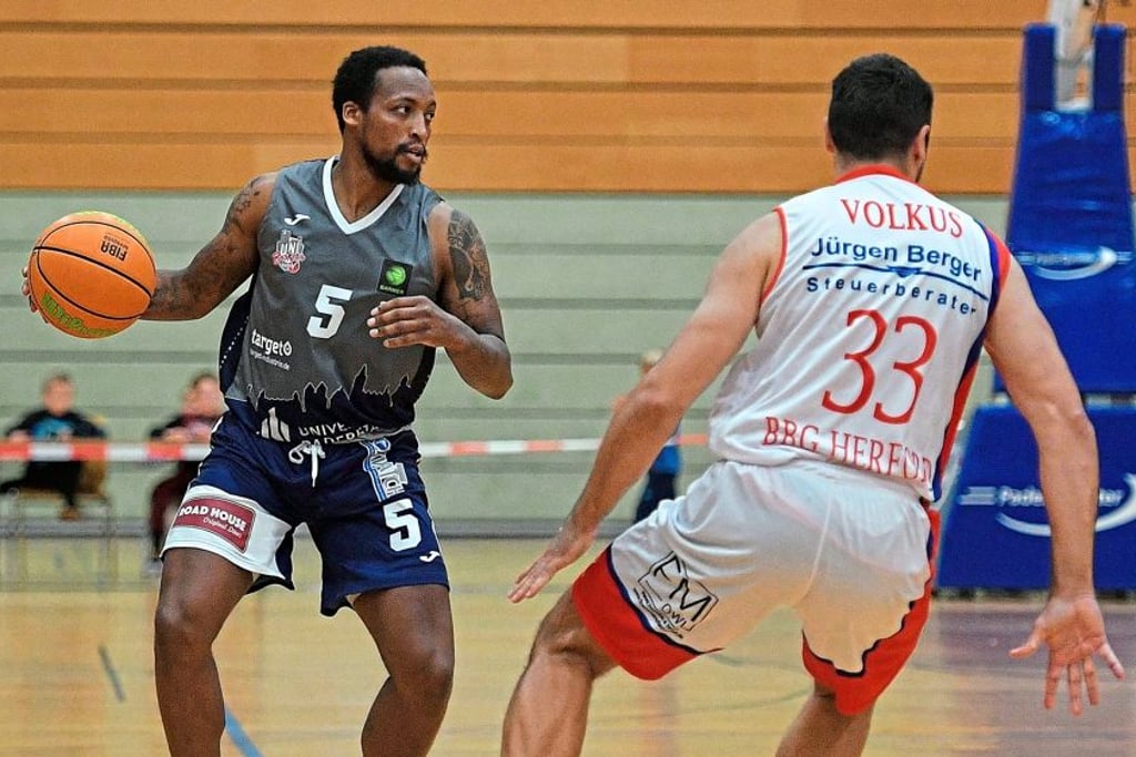 Neue Rolle für James Fleming