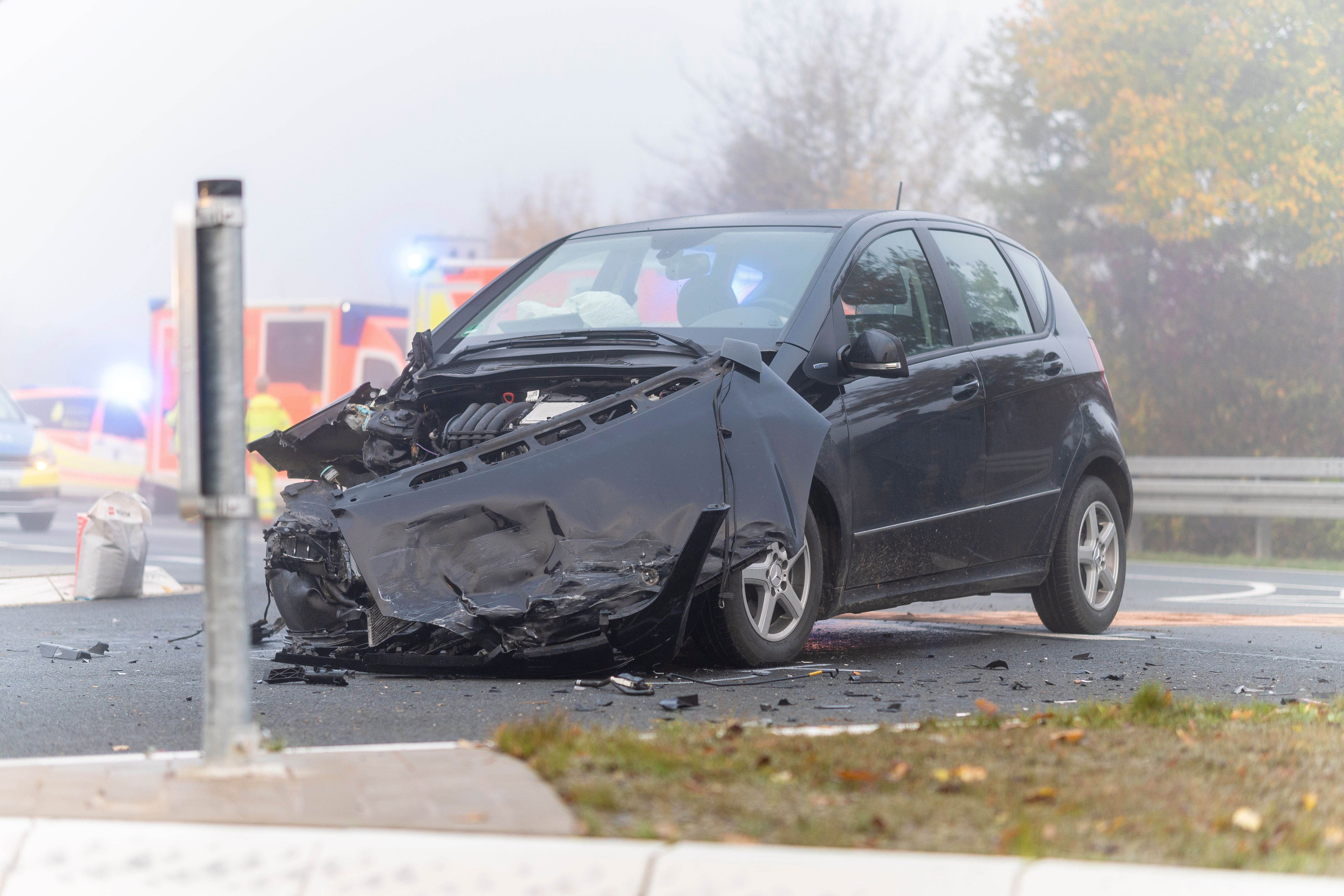 Vorfahrt Missachtet: Drei Schwerverletzte Nach Unfall In Herste