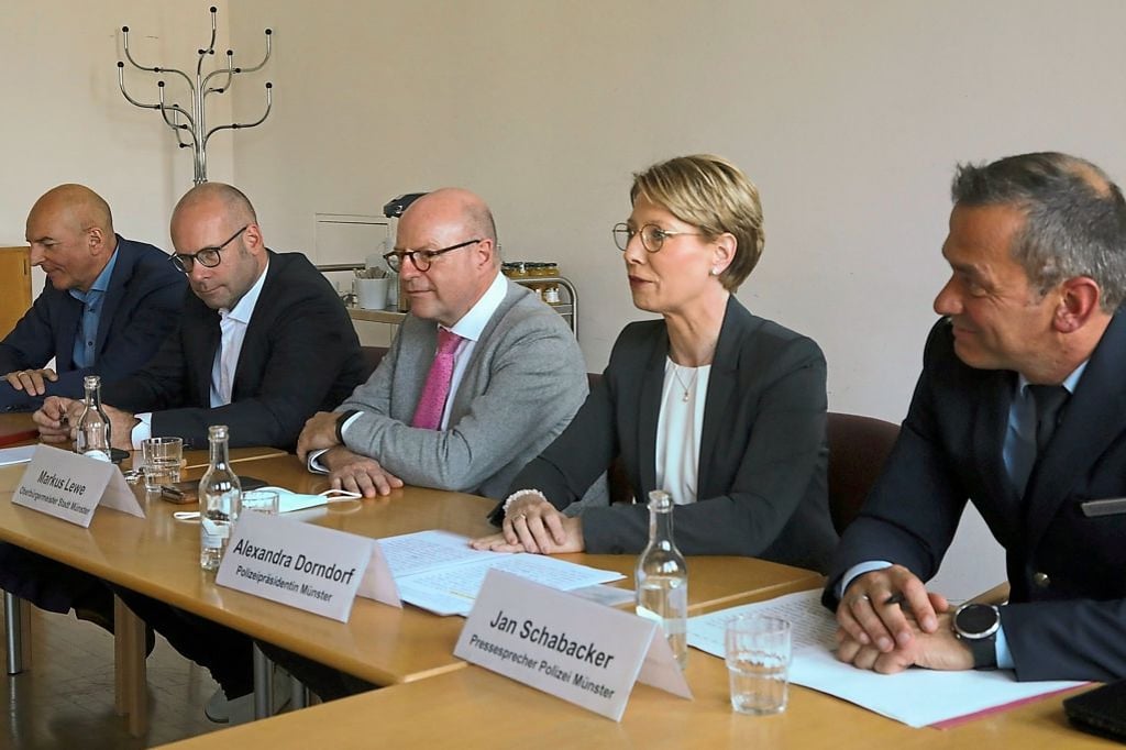 Scharfschützen, Hubschrauber und Tausende Beamte sichern G7-Treffen