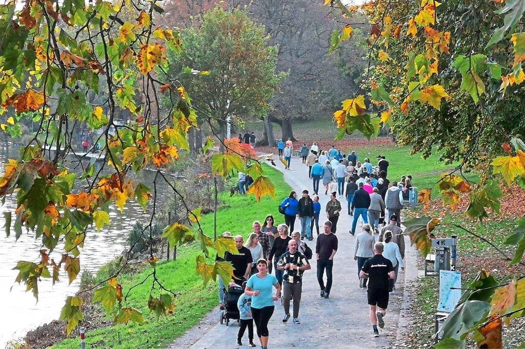 Münster genießt die späte Wärme