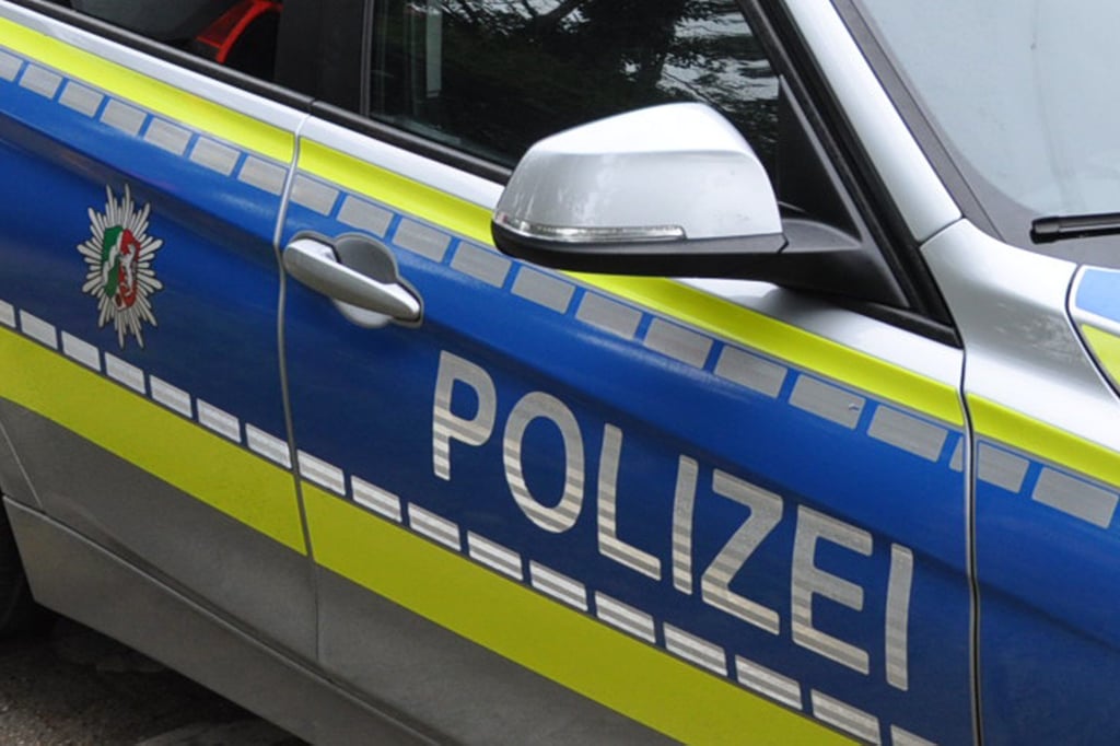 Benzindiebe bedrohen Lkw-Fahrer mit einem Messer