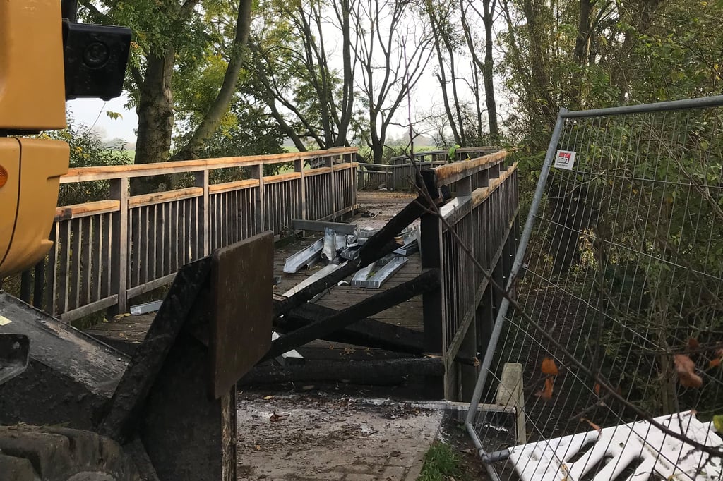 Stadt reißt Brücke am Ramertsweg vorzeitig ab