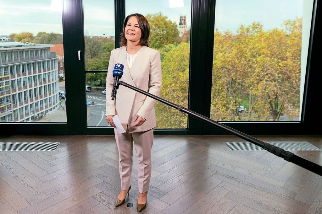 Baerbock: Nicht hinnehmen, dass Putin die Ukraine bricht