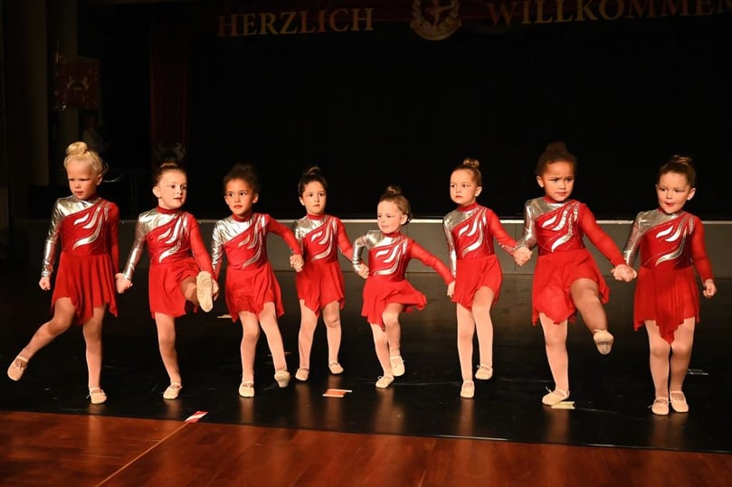 schlossgeister tanzgruppenvorstellung