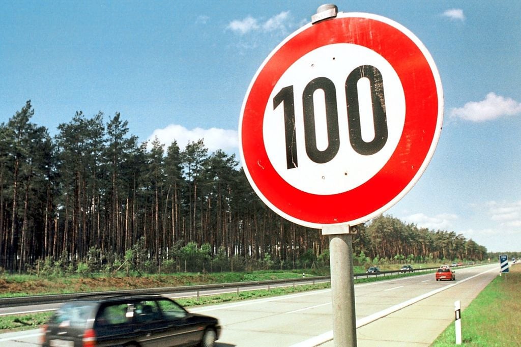 Gemischte Gefühle zu Tempolimit für Kirchenmitarbeiter