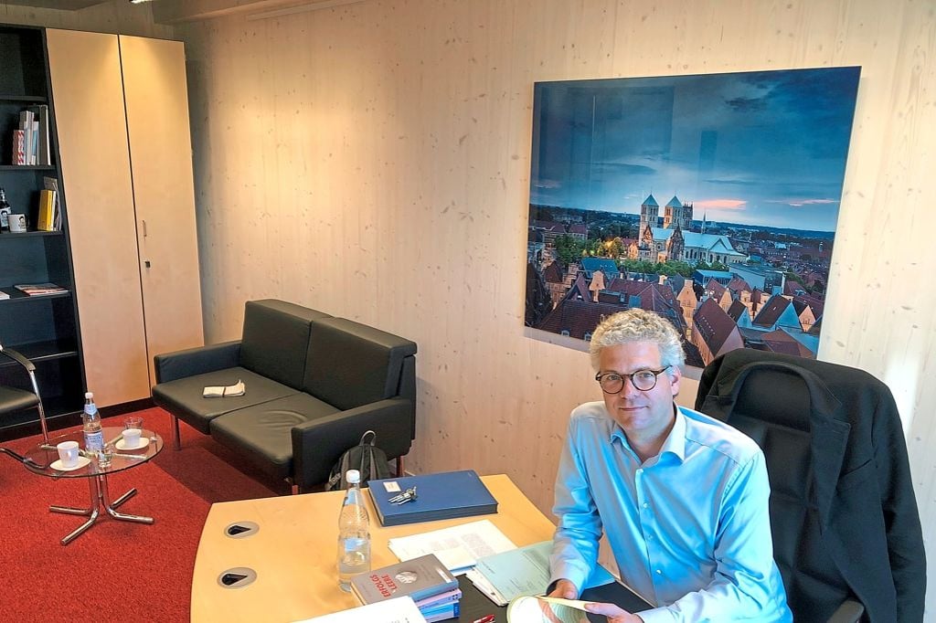 Dr. Stefan Nackes Büro-Zeit in Berlin – ein Einblick