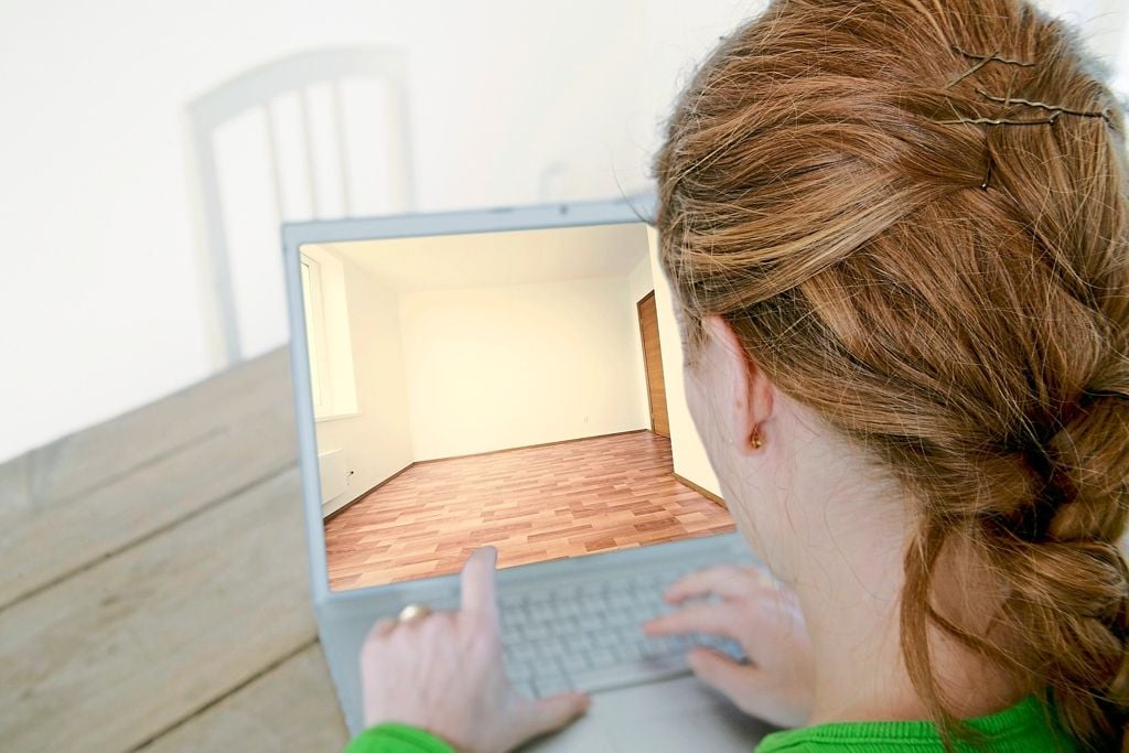 Studentin auf Wohnungssuche erhält unmoralisches Angebot