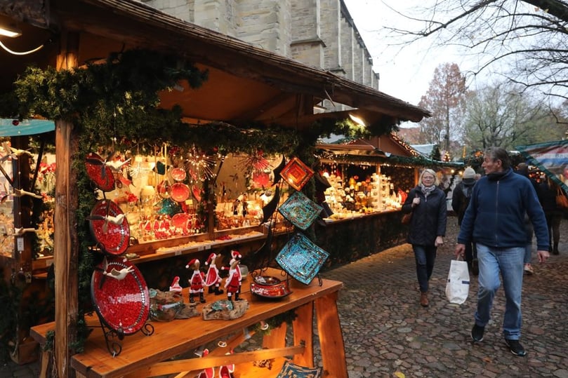 Lichtermarkt (Lamberti-Kirchplatz), Weihnachtsmarkt Rathausinnenhof, Giebelhüüskesmarkt (Überwasserkirche), Weihnachtsmarkt Aegidiimarkt, Weihnachtsdorf am Kiepenkerl, X-MS Weihnachtsmarkt auf dem Harsewinkelplatz
