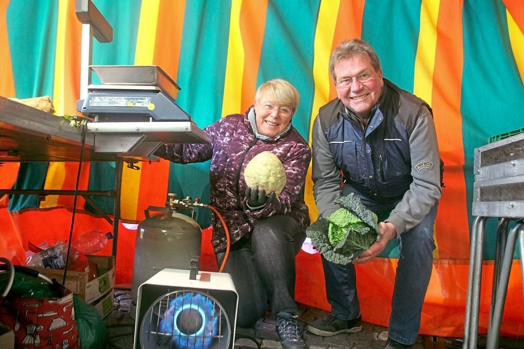Marktbeschicker trotzen mit Heizstrahlern den Minusgraden