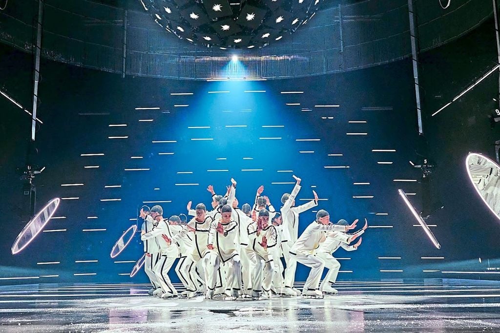 So kommt das Eis in die Halle