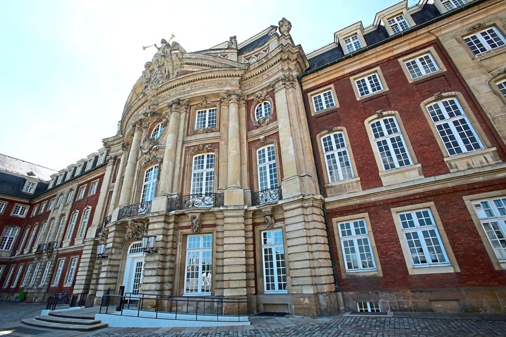 Universität will fünf Anträge stellen