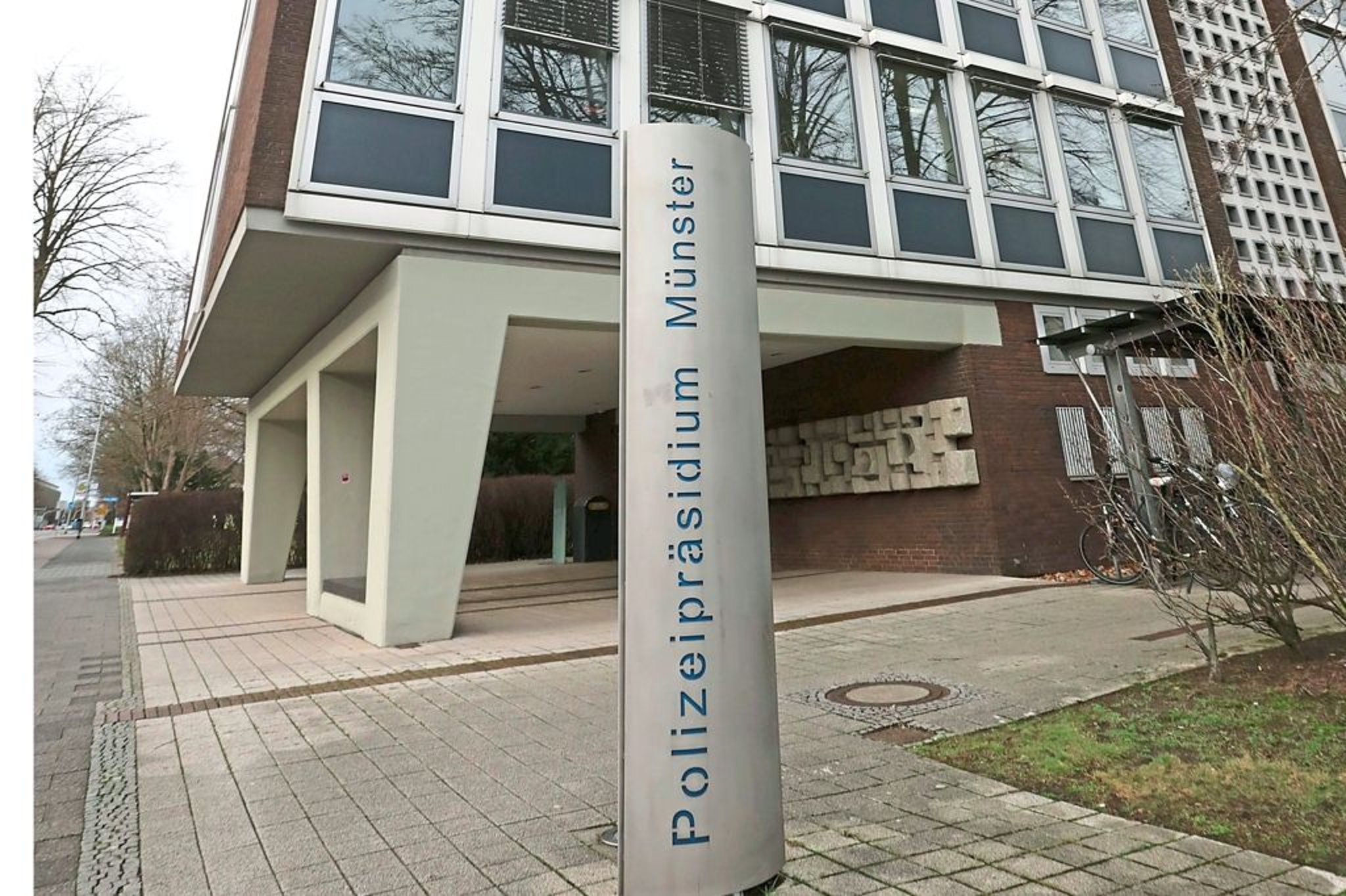 Rüge vom unterlegenen Bieter - Neubau verzögert sich