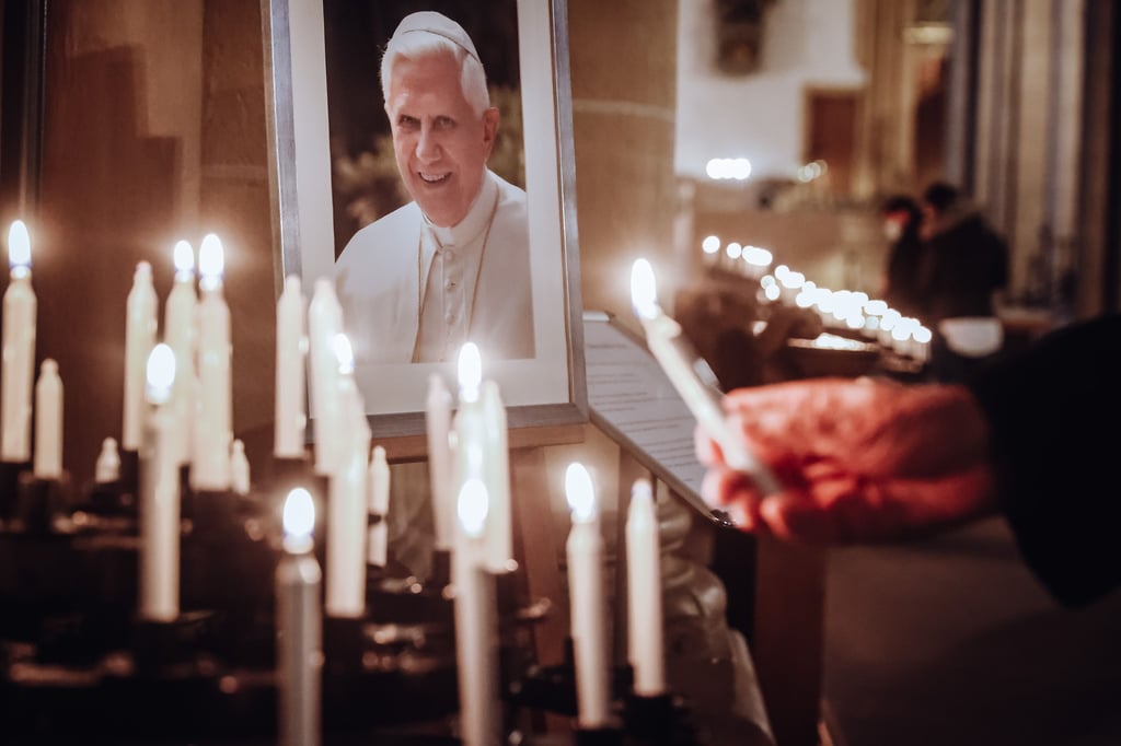 Paderborn trauert um Papst Benedikt XVI.: „Ein Freund des Erzbistums“