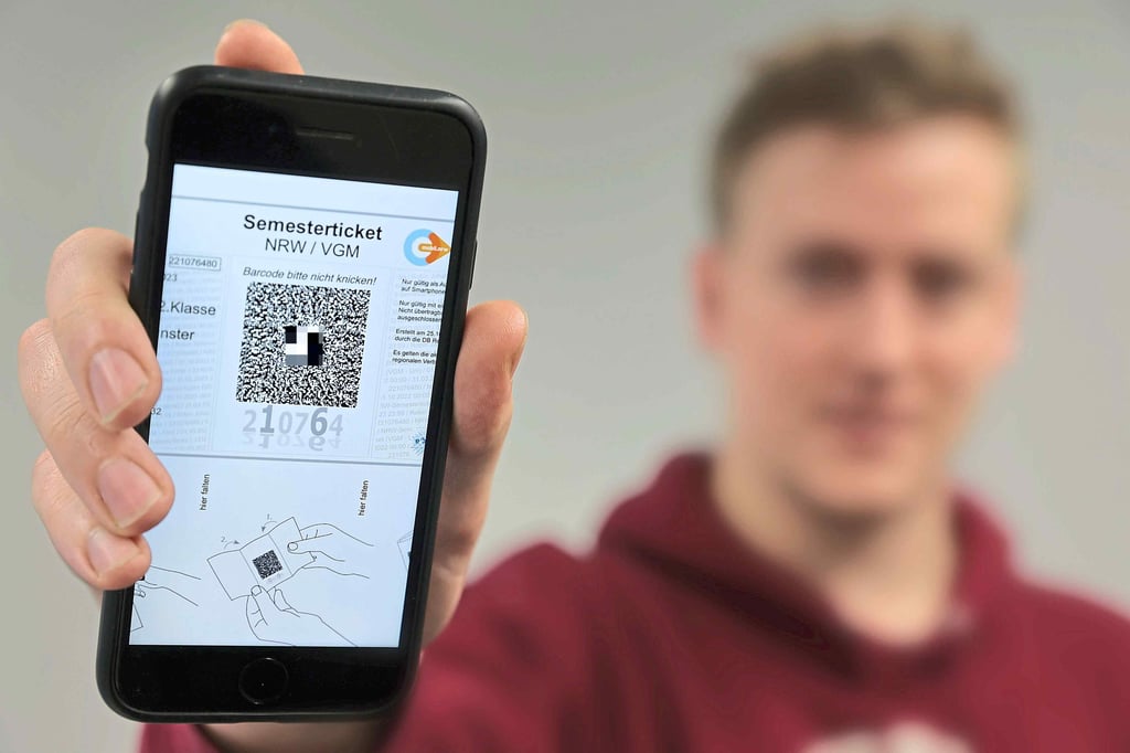 49-Euro-Ticket stellt das Semesterticket auf den Prüfstand