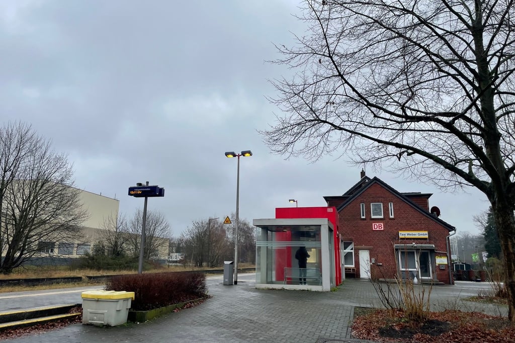 Bielefelderin (17)  wegen Mordversuchs angeklagt