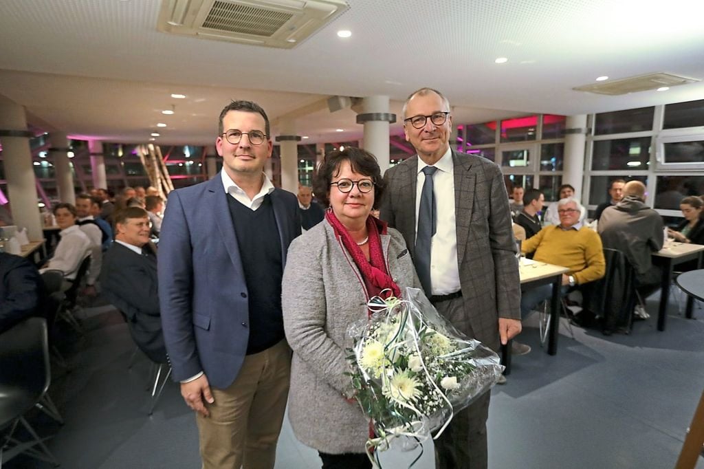 Start mit „weiblicher Diplomatie“