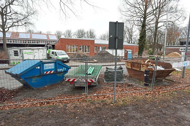Noch steht der Neubau hinter Bauzäunen.